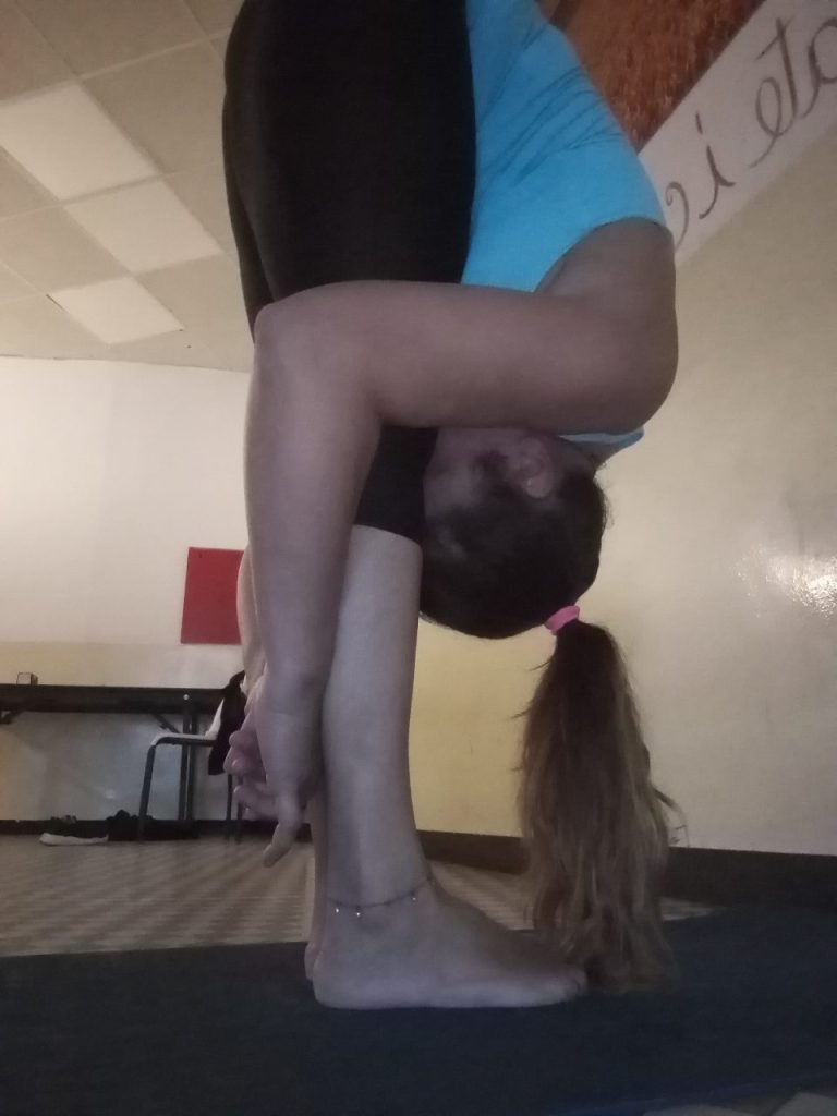 HATA YOGA, FLOW E VINYAS, Chantal Errico, Galleria immagini, yoga liguria.com.jpg