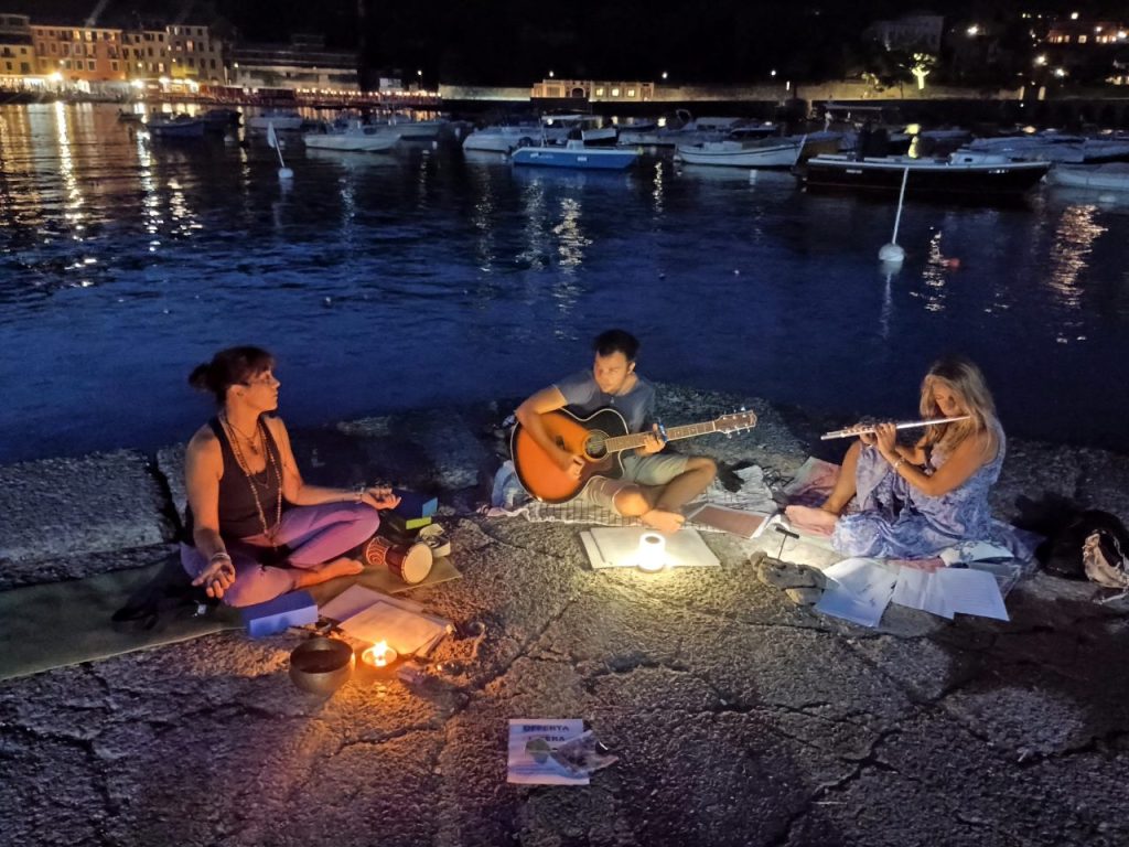 YOGA AL MARE, Chantal Errico, Galleria immagini, yoga liguria.com
